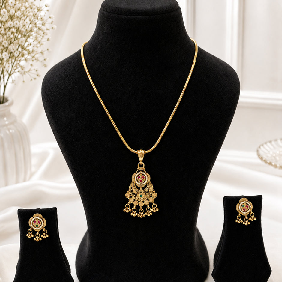Bhavmayi Royal Antique Pendant Necklace Set