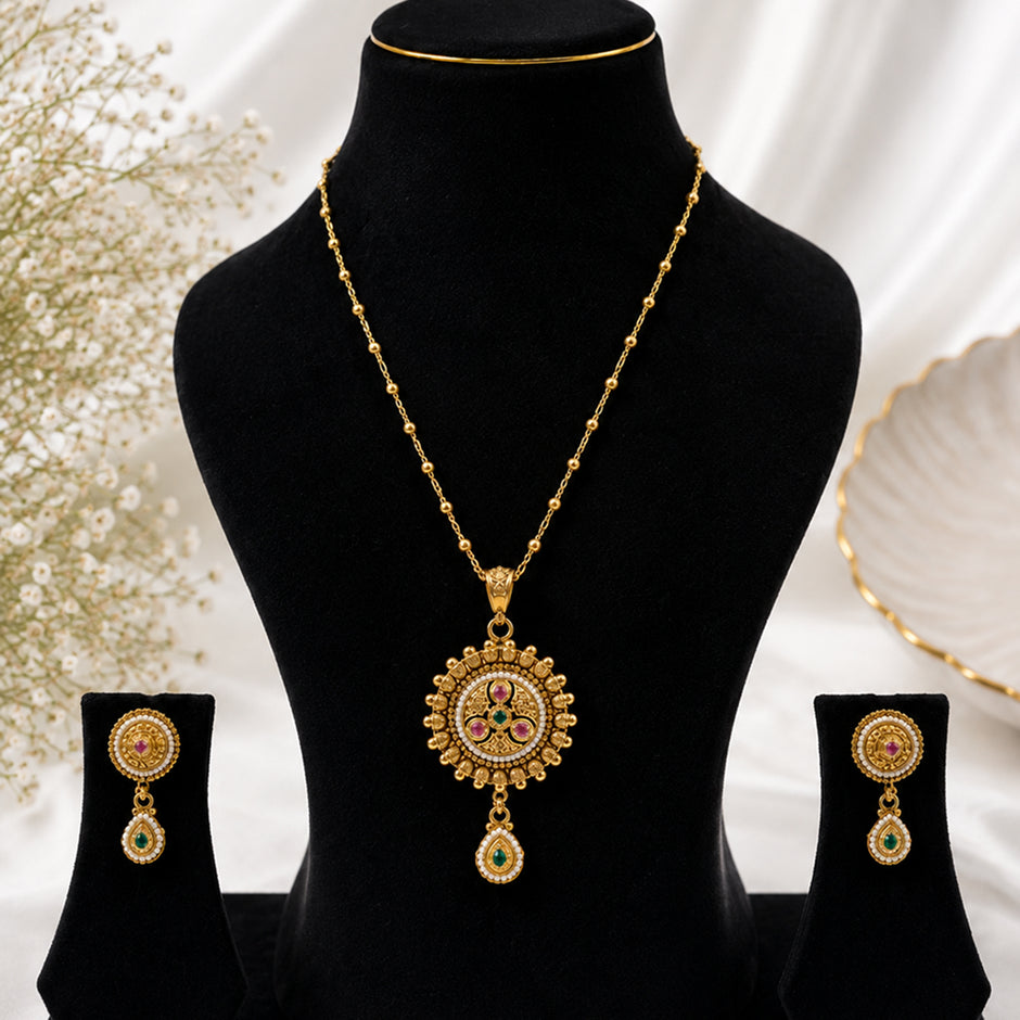 Bhavmayi Royal Heritage Pendant Necklace Set