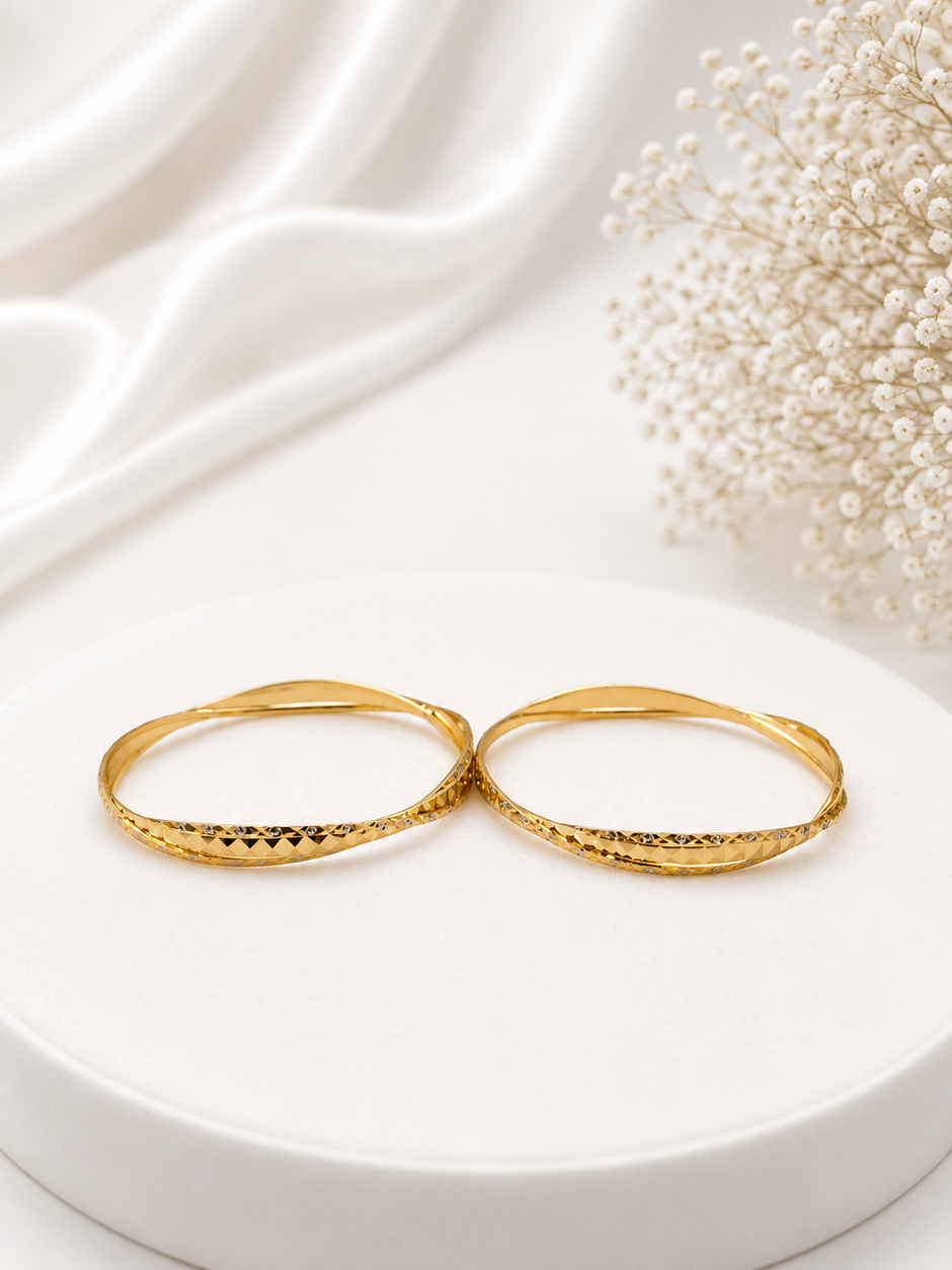 Bhavmayi Diamond-Cut Grace Gold Bangles