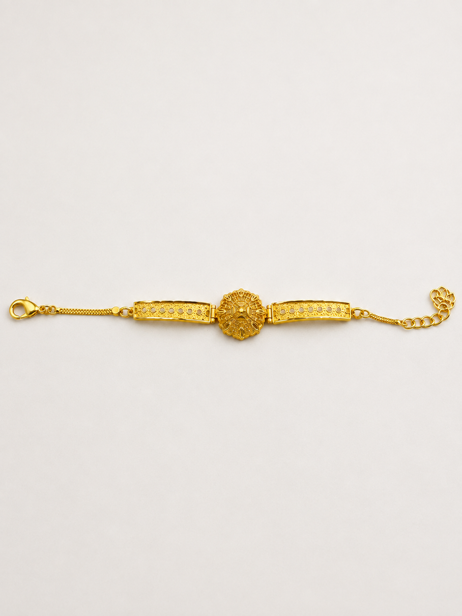Bhavmayi Floral Elegance Gold Bracelet
