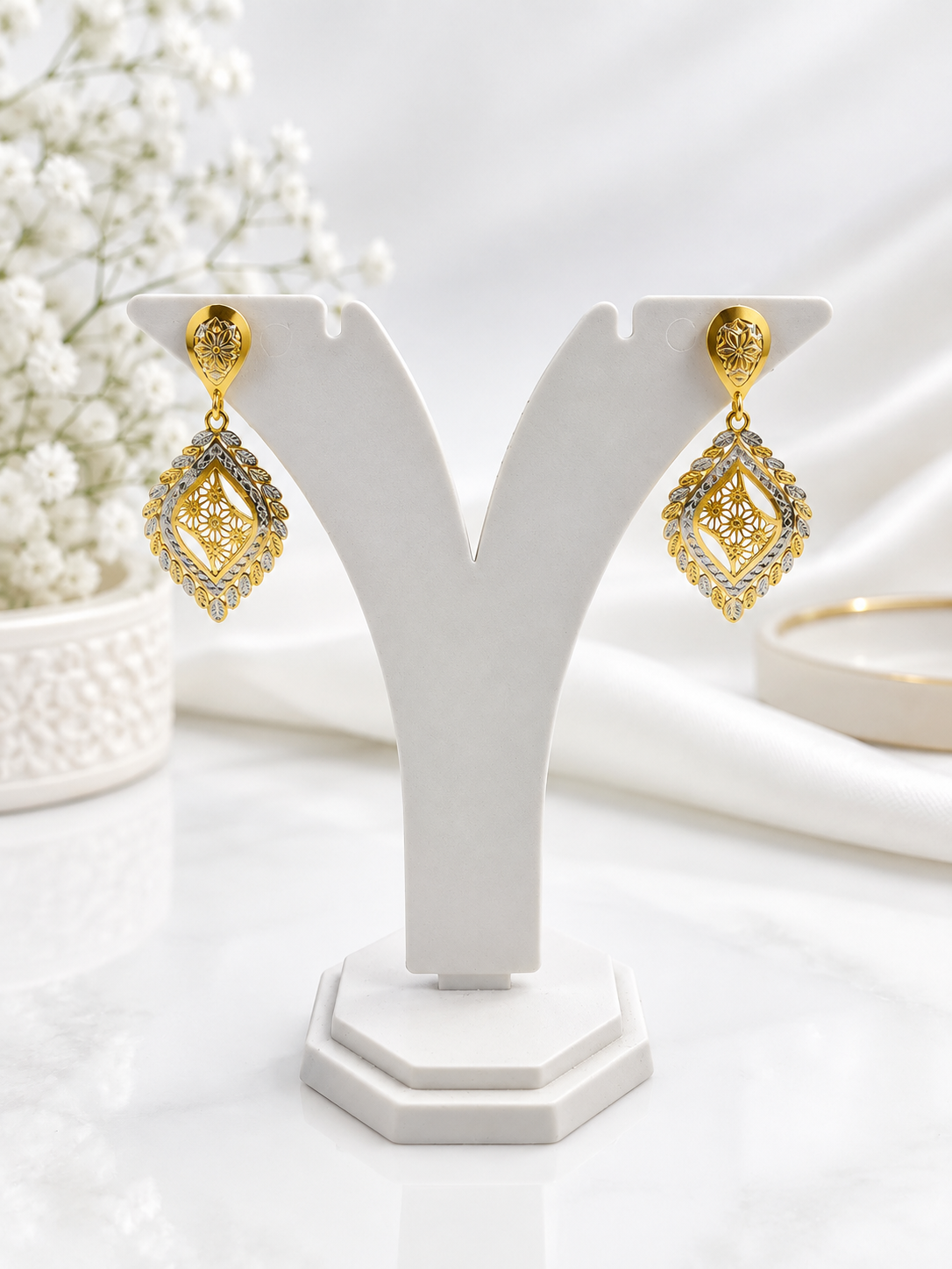 Bhavmayi Leaf-Frame Two-Tone Pendant Necklace & Earring Set
