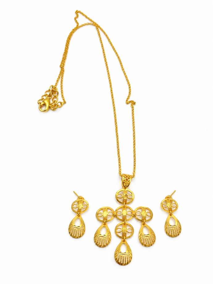 Bhavmayi Ornate Teardrop Motif Necklace & Earrings Set