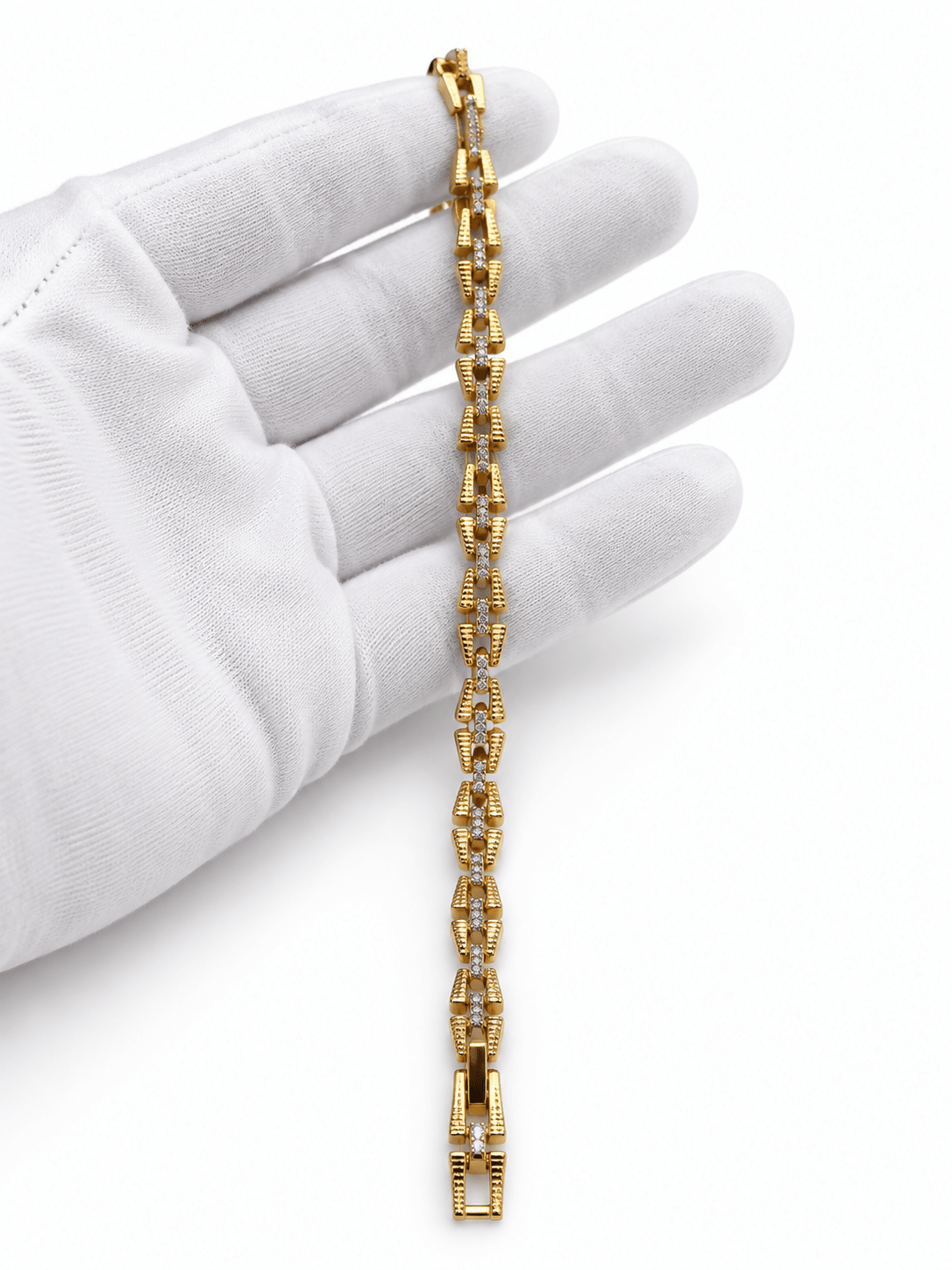 Bhavmayi Aarav Luxe Gold-Tone Bracelet - bhavmayi