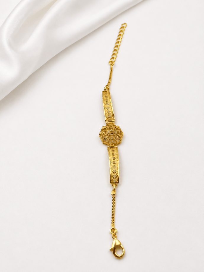 Bhavmayi Floral Elegance Gold Bracelet - bhavmayi