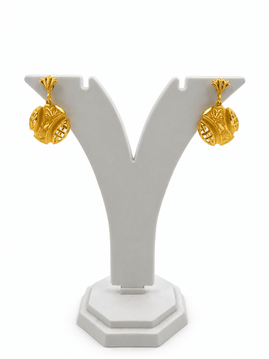 Bhavmayi Floral Lattice Gold-Tone Pendant Necklace & Earrings Set - bhavmayi