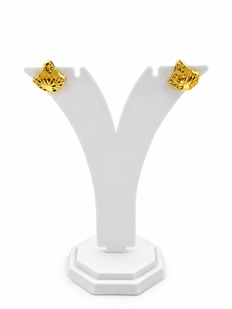 Bhavmayi Golden Floral Teardrop Necklace & Earrings Set - bhavmayi