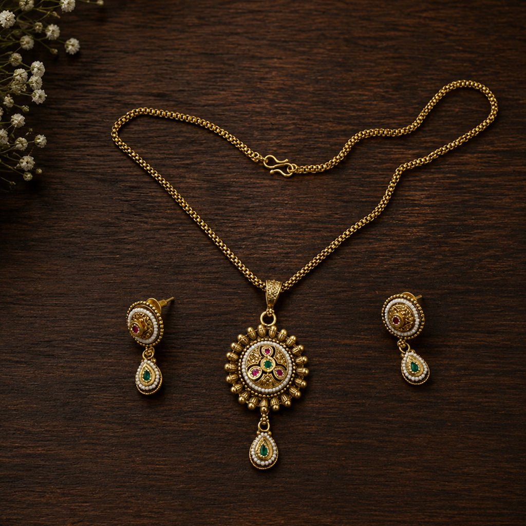 Bhavmayi Heritage Round Pendant Necklace Set - bhavmayi